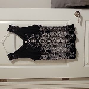 Womens Tank, XXL, black/white sequins and beaded.